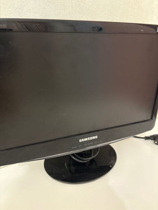 Мониторы срочно продам