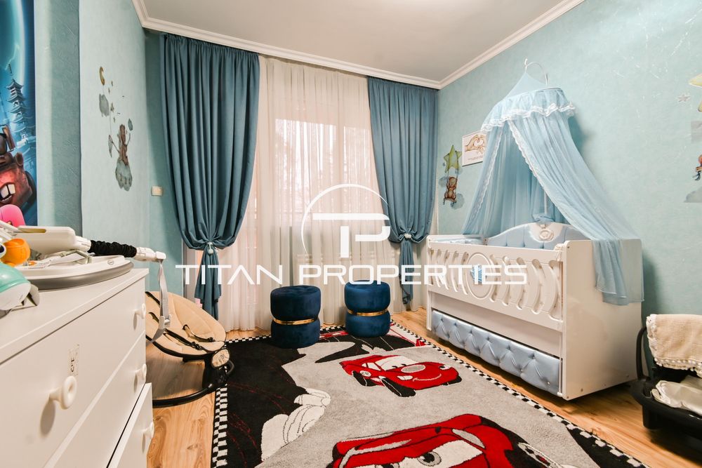 Продава се Тристаен апартамент в София, Свобода - 160 кв.м за 1875 €/кв.м - Снимка #5