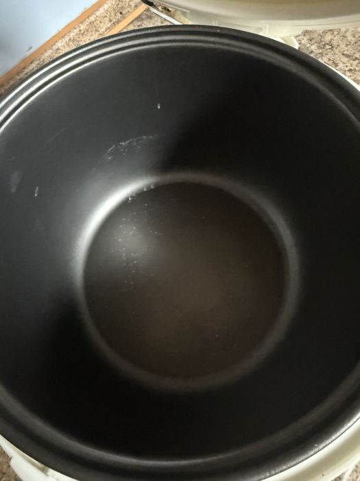 Пжродаем рисоварку ( мультиварку)