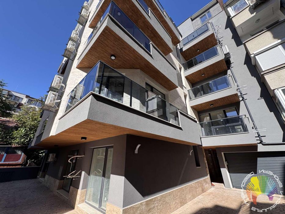 Дава се под наем Двустаен апартамент в Бургас, Лазур - 70 кв.м за 612 € - Снимка #9