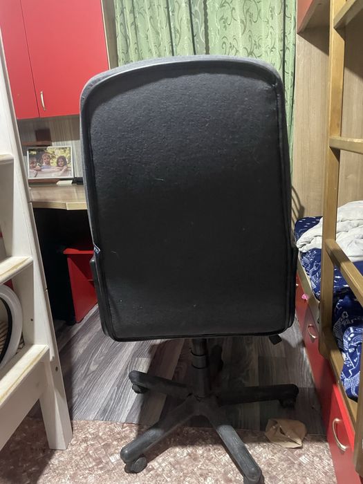 Продаю офисное кресло