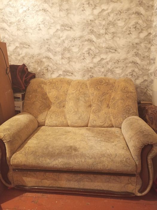 Отдам бесплатно 2 дивана