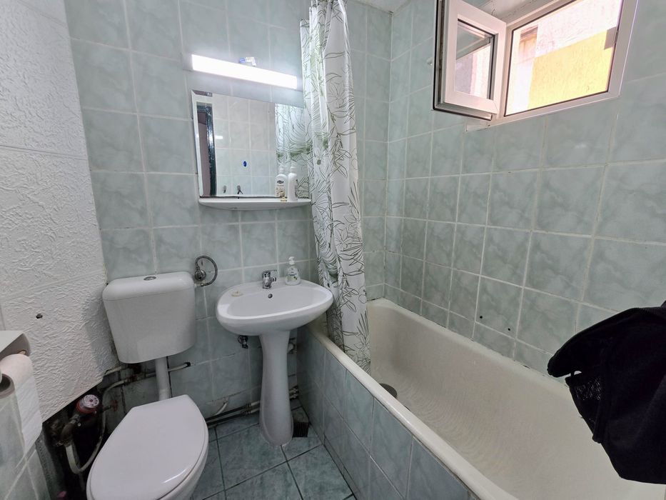 Ofer spre inchiriere apartament 3 camere