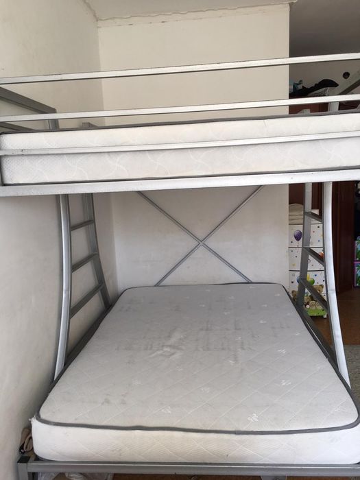 Двухъярусная кровать на 4