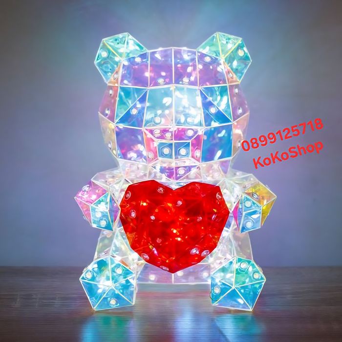 Светещо мече със сърце в луксозна кутия – романтичен подарък