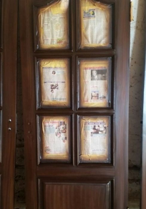 Реставрация дверей Установка дверей тоже делаем. Эшикларам орнатамиз.