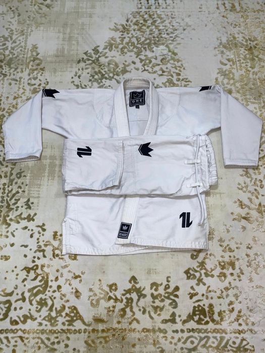 Продается кимоно Б/У для джиу-джитсу