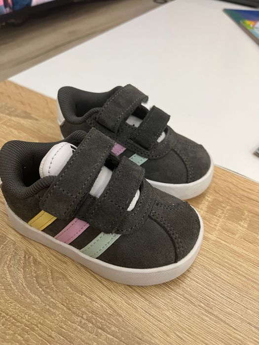 Детски обувки Adidas