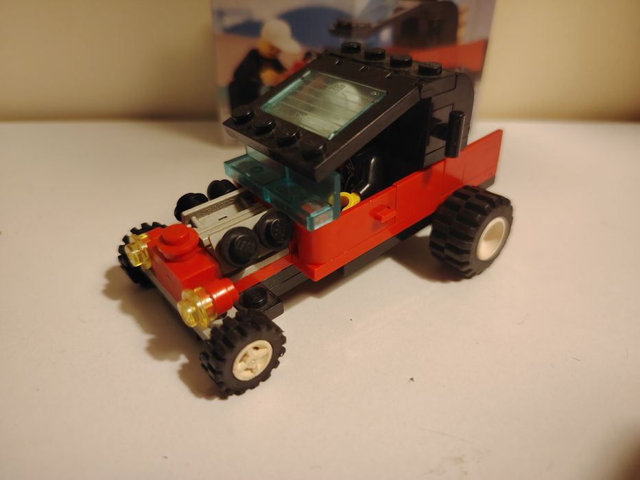 Lego-6538-rebel roadster 
6538-rebel roadster - със инструкция 5 евро
6538-rebel roadster - със инструкция 5 евро