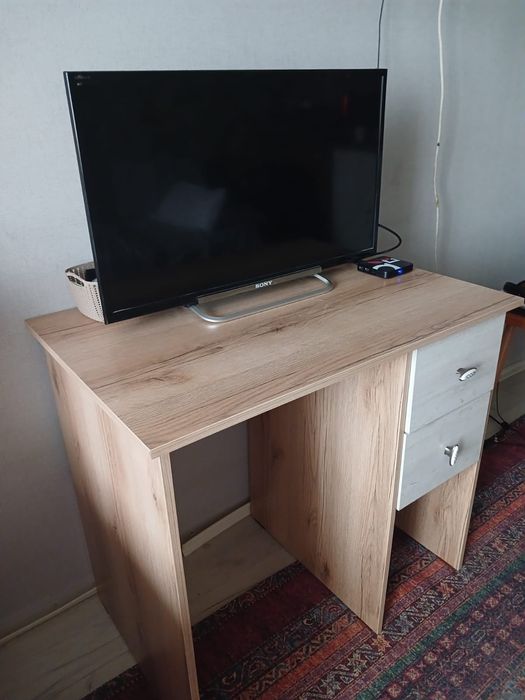 Телевизор Сони. Диагональ 57 см. В отличном состоянии.