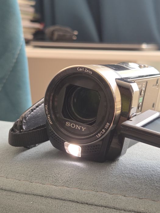 продам видеокамеру sony dsr-sx45e 2011г