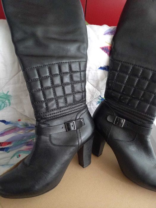 Vand cizme de piele neagra nr 37 brat 24 cm, Tamaris