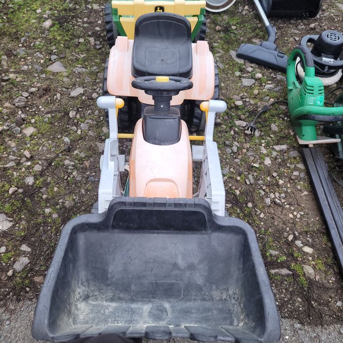 Tractor pt copii cu pedale