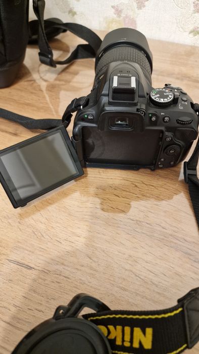 Nikon D5200 kit 18-105 VR