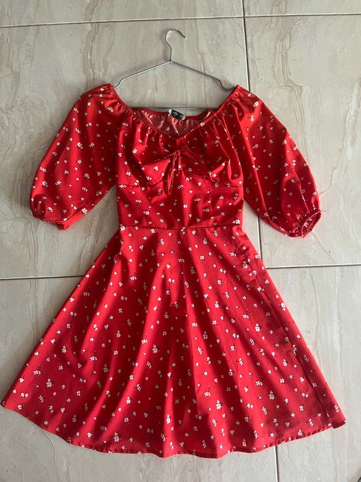 Красива рокля S-M