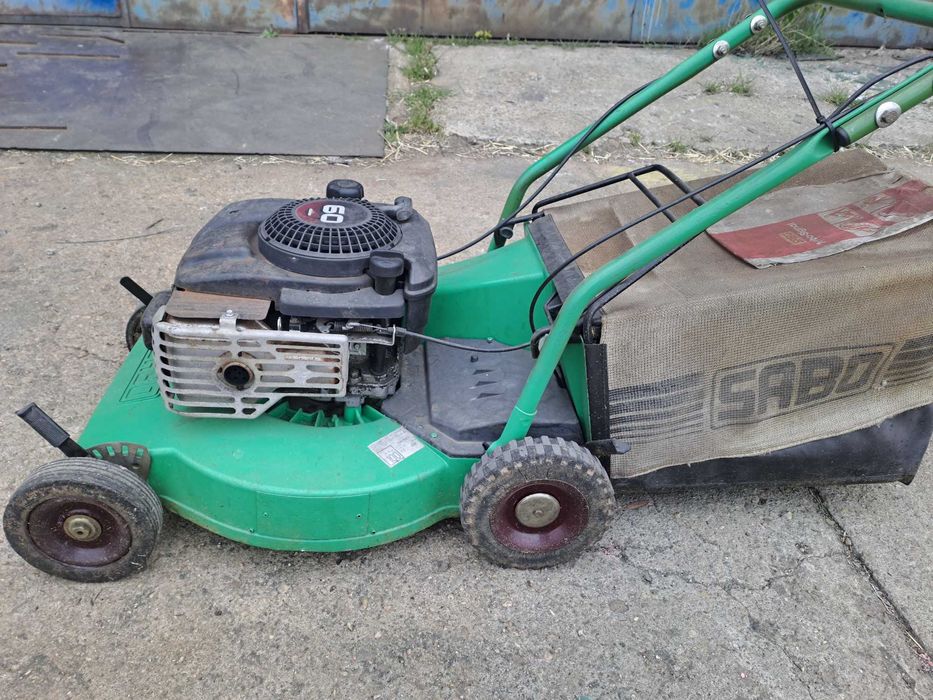 Masina de tuns iarbă  Sabo