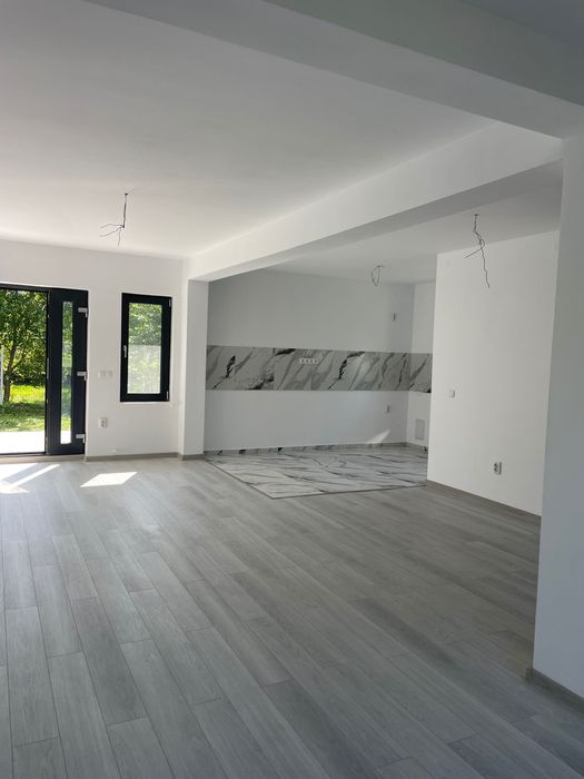 Casa de vânzare în Brebu, Prahova