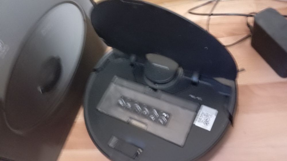 Робот пылесос б/у в хорошем состоянии