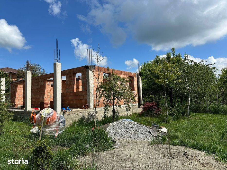 Teren  - 550 mp cu constructie
