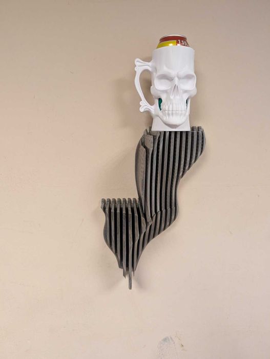 Стилен стенен рафт