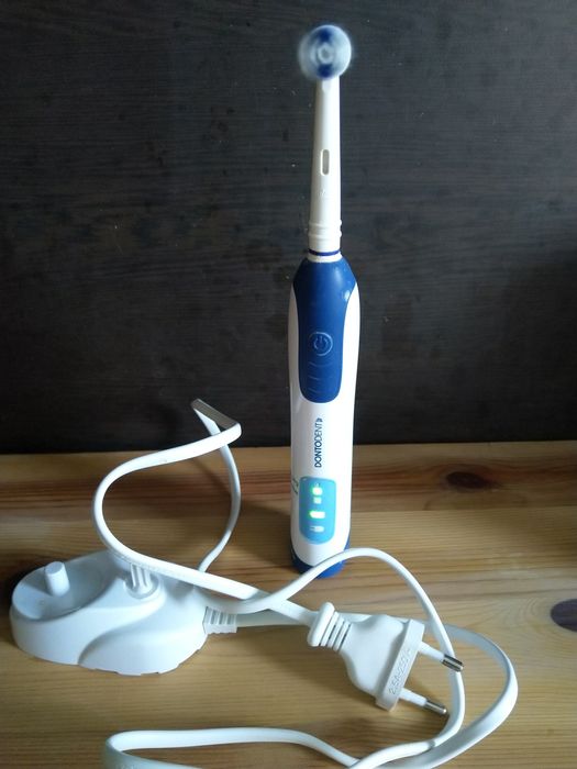 Електрическа четка за зъби Dontodent