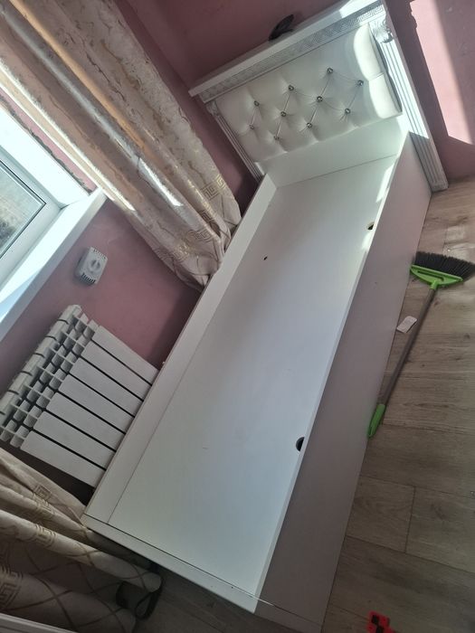 Продам детский кровать с матрасом