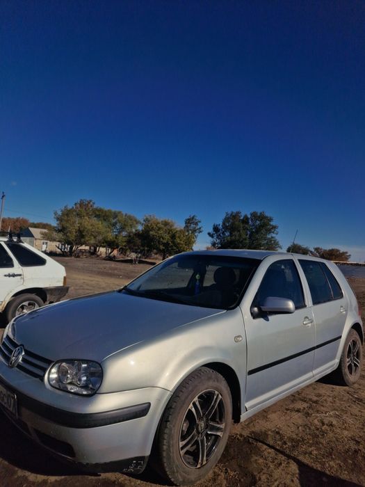 Продам фольксваген гольф 4