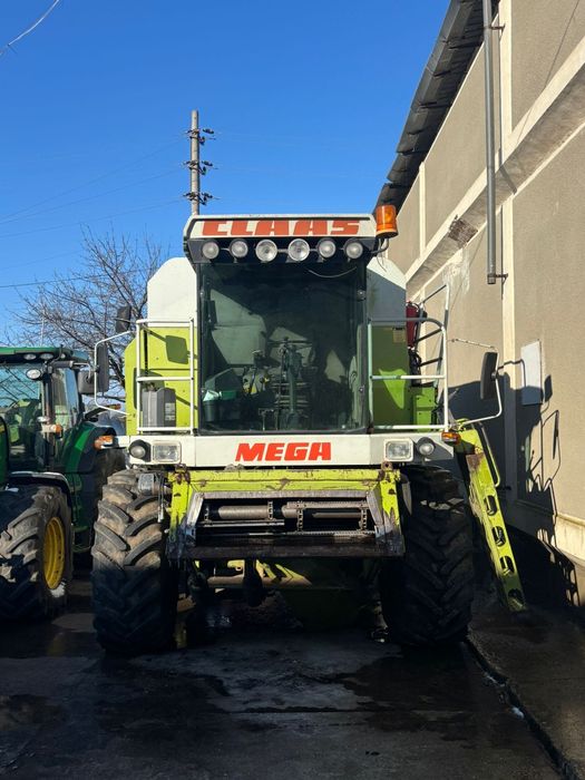 Combina Claas mega 208