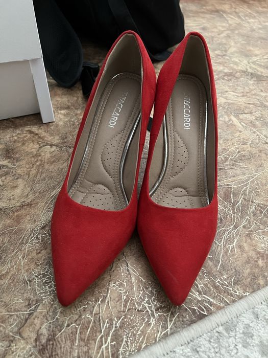 Продам туфли женские разные