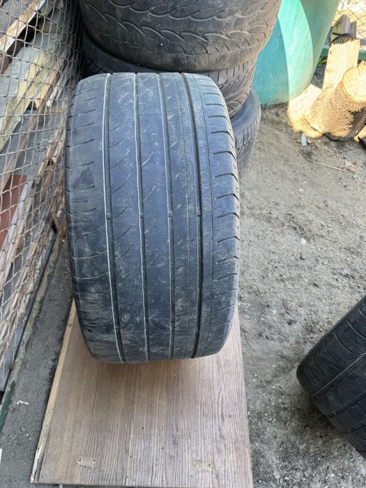 Продам  шины R  20
