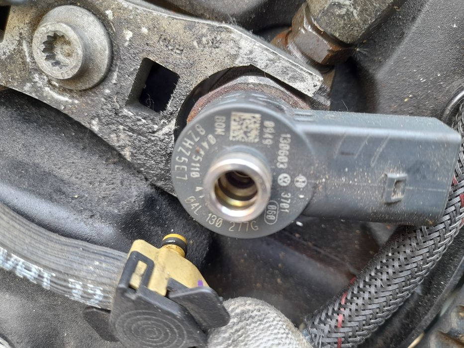 motor clh 1.6 diesel vw skoda audi golf 6 7 VII injectoare clapeta