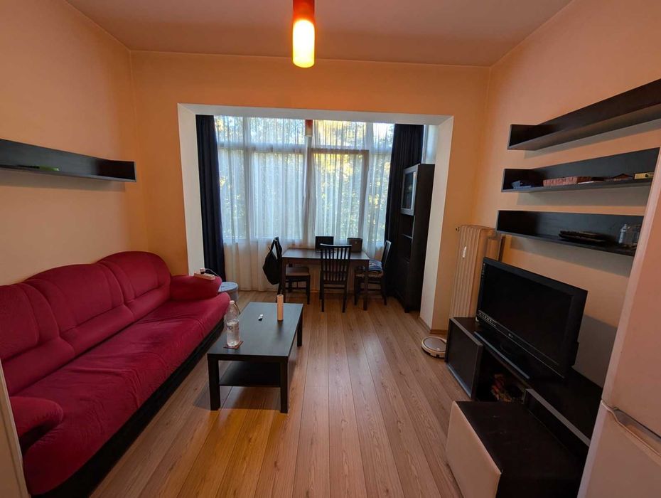 Дава се под наем Двустаен апартамент в София, Зона Б-18 - 55 кв.м за 560 € - Снимка #1