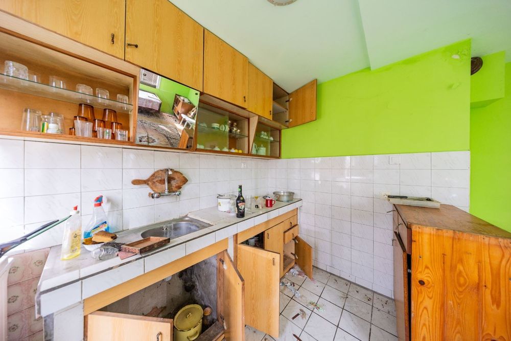 Къща в Плевен, област-с.Коиловци площ 140 цена 79000