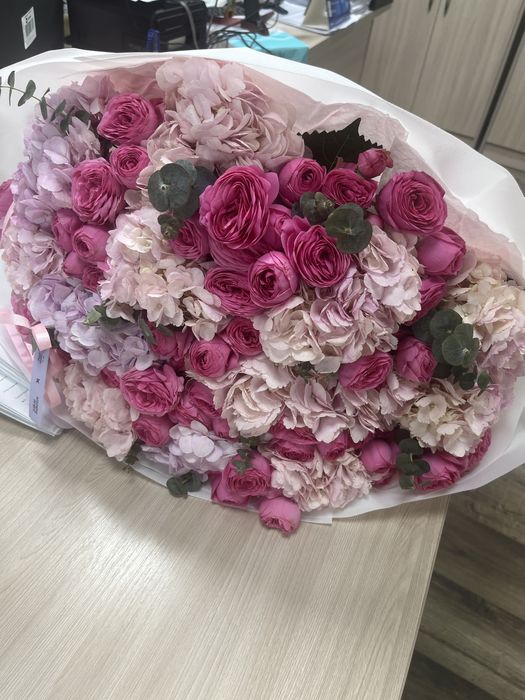 Букет цветов большой