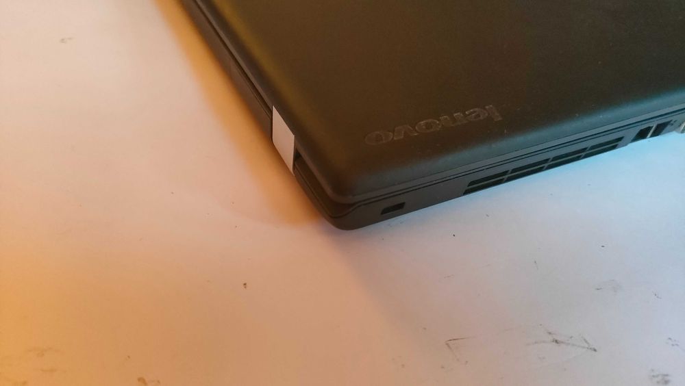 Лаптоп Lenovo thinkpad e555