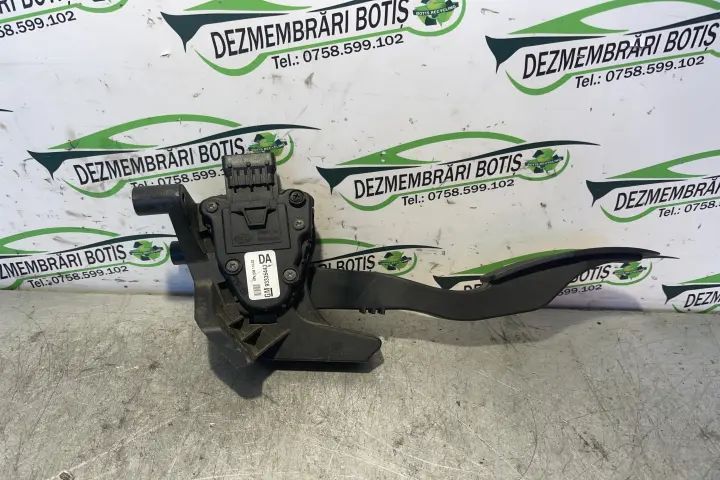 Pedala acceleratie 93335443 Opel Meriva 2004 1.7 CDTI MT (100 hp)