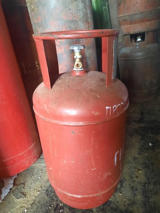 Продам вентильные газовые баллоны