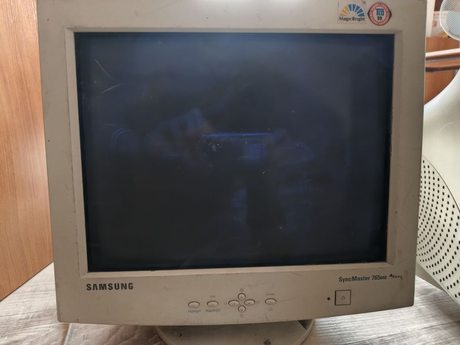 Мониторы на компьютер