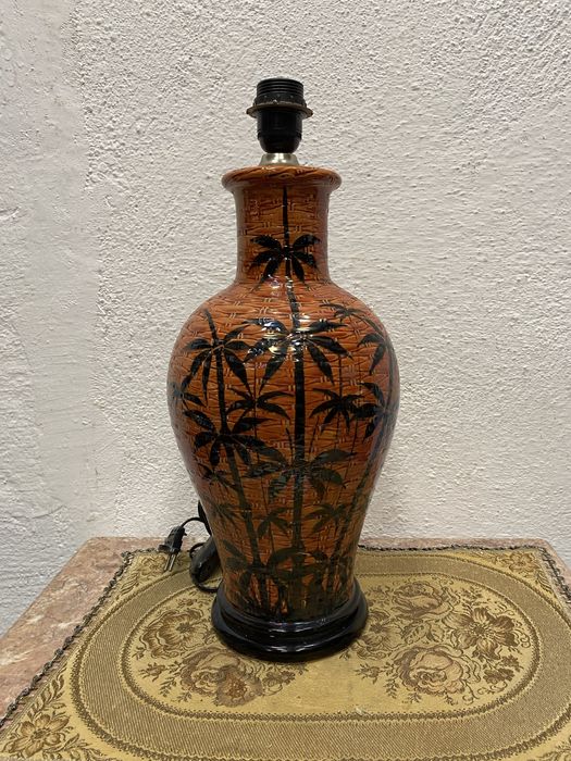 Стара италианска лампа от порцелан