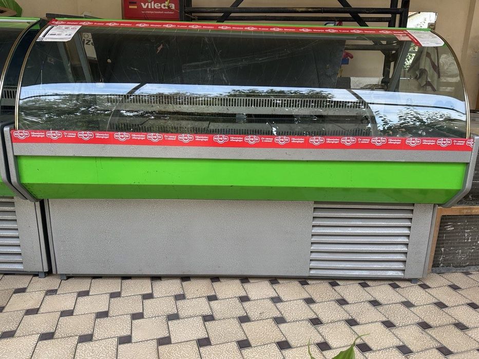 Savdo sovutgich vitrinasi(Haladelnik) sotiladi