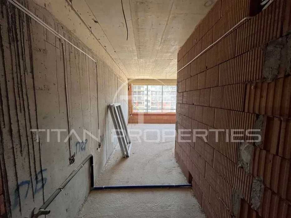 Продава се Двустаен апартамент в Пловдив, Остромила - 80 кв.м за 893 €/кв.м - Снимка #1