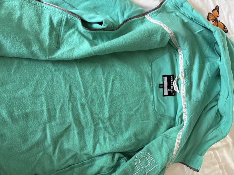 Hanorac cu fermoar si gluga