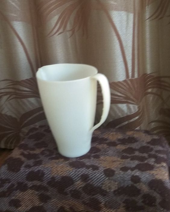 Шинковка для капусты.Кувшин.Лоток,тяпка, ножовка.