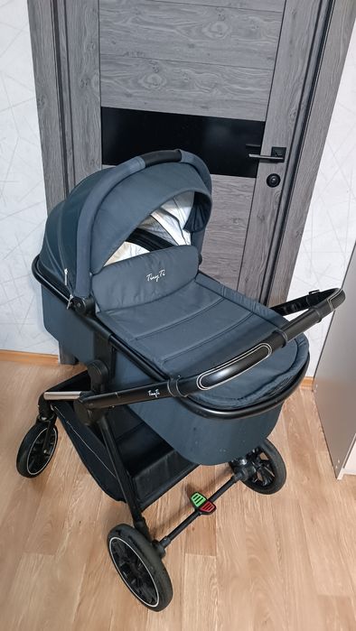 Продам коляску 65 000