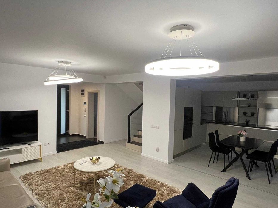 Casă de vanzare tip duplex, 111 mp, zona "Maru de Aur"