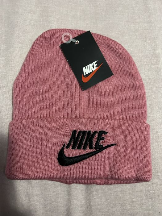 Căciuli unisex …