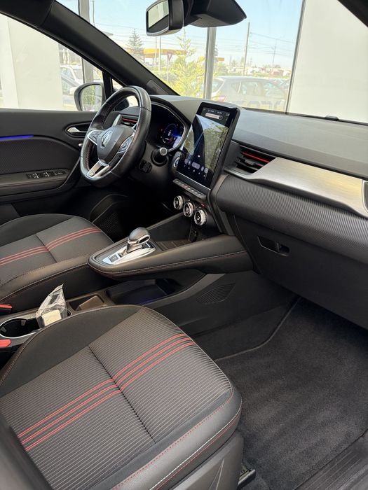 Renault Captur Cross 2021-08 RS | Hybrid | 1.6B-159CP | Navi | Panoramic |142.000Km