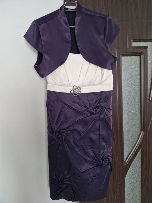 Rochie eleganta midi