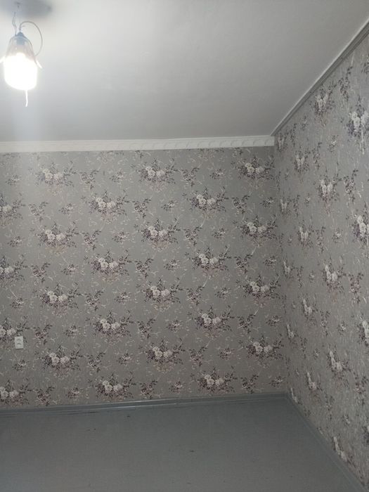 Продам 2 комнатную. 2/1/2 Янгиюль . Типография.(Ипатеке рассматриваем)