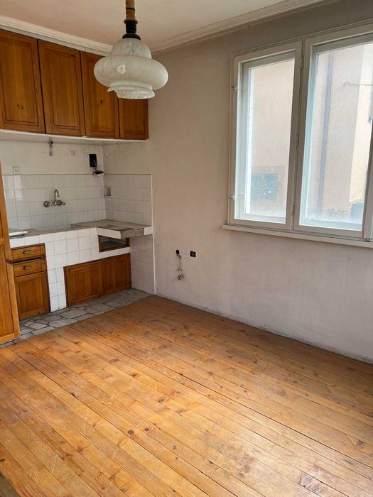 Два апартамента във Велинград четиристаен и двустаен